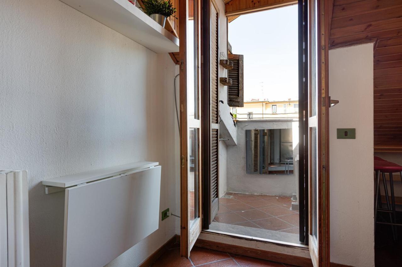 Milano Dateo Balcony Apartment Bagian luar foto